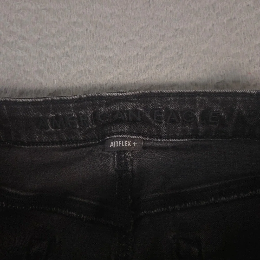 American Eagle Jeans Mens 33x30 Black Athletic Fit Airflex Distressed Denim
